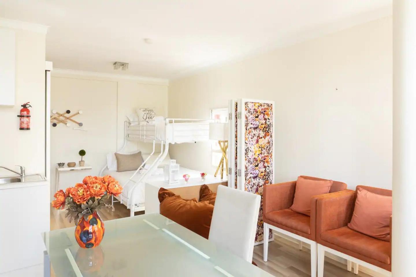 Cozy Studio Apartment In The Heart Of Порто Екстериор снимка