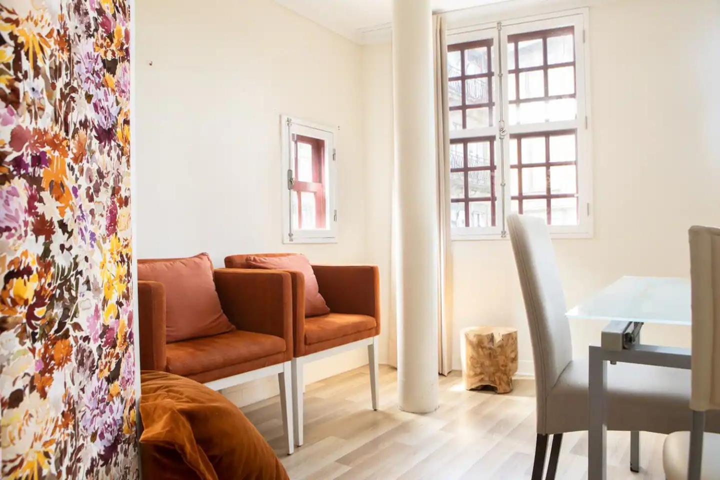 Cozy Studio Apartment In The Heart Of Порто Екстериор снимка